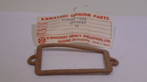 CRANKCASE BREATHER COVER GASKET